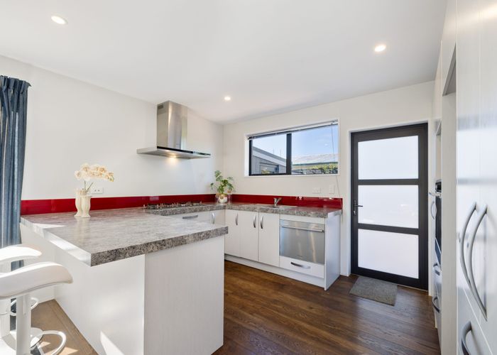  at 5/164 Edgeware Road, Edgeware, Christchurch