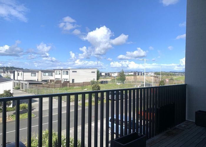  at 9/1 Genevieve Lane, Hobsonville, Waitakere City, Auckland