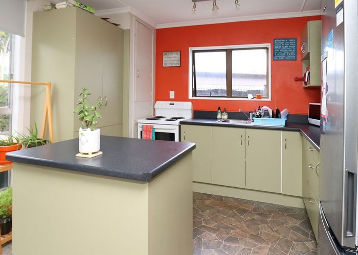  at 6 Parker Street, Glenavy