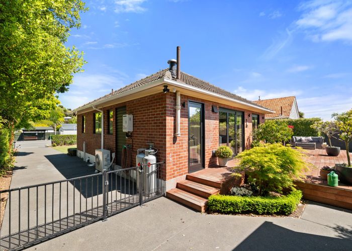  at 12 Wilsons Road South, Saint Martins, Christchurch