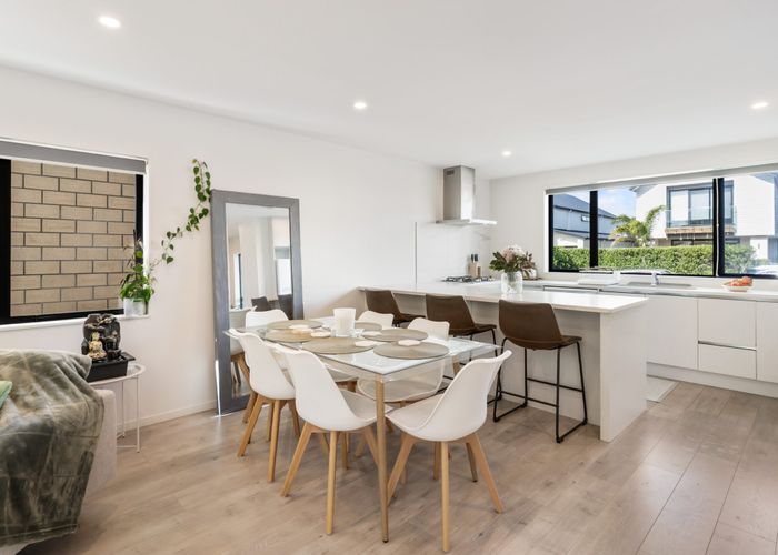 at 12 Kearns Drive, Hobsonville, Waitakere City, Auckland