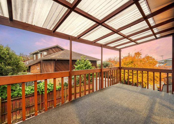  at 2/155 Whitford Road, Somerville, Manukau