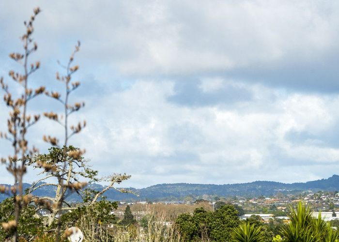  at 66 Anich Road, Massey, Waitakere City, Auckland