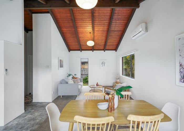  at 1/78 Glen Road, Ranui, Auckland