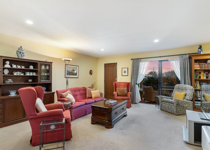 at 15 Puma Drive, Golflands, Auckland