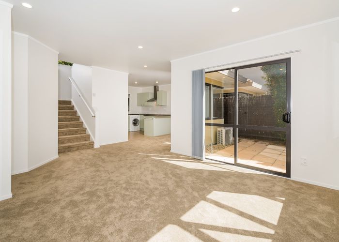  at 3/19 Roanoke Way, Albany, North Shore City, Auckland