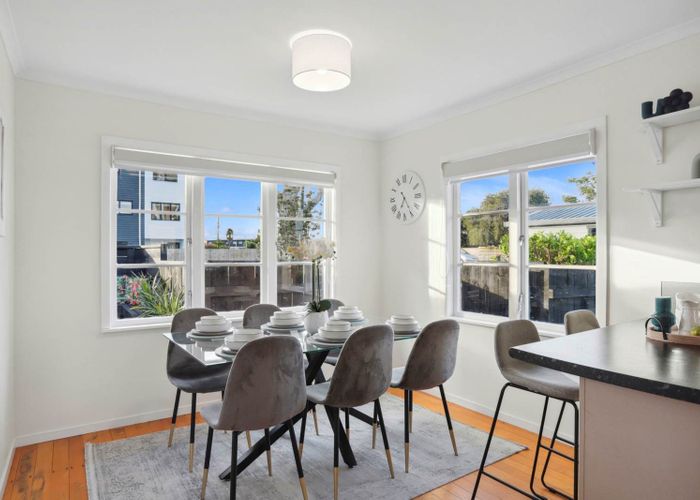  at 652 Te Atatu Road, Te Atatu Peninsula, Waitakere City, Auckland