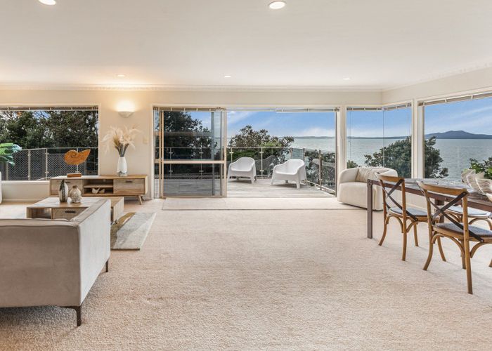  at 45C Hyde Road, Rothesay Bay, Auckland
