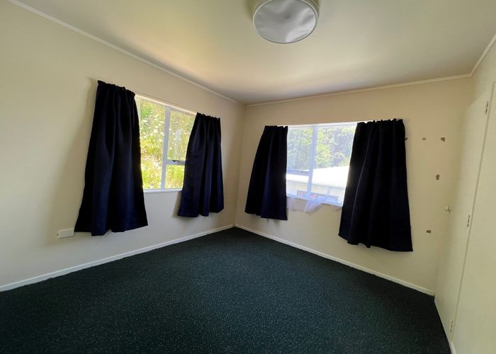  at 94 Arahura Crescent, Waitangirua, Porirua