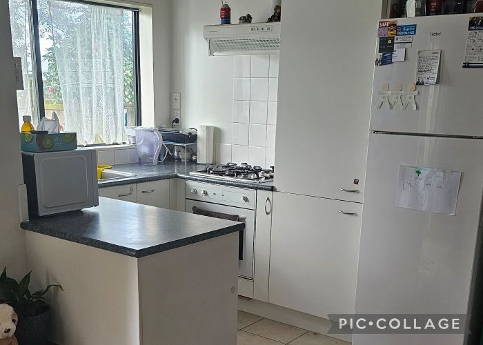  at 2 Saralee Drive, Manurewa, Auckland