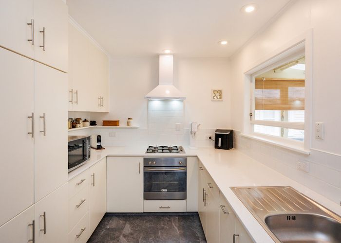  at 11 Tararua Terrace, Cloverlea, Palmerston North