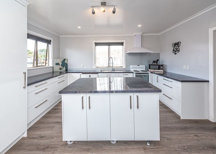  at 87 Carlton Avenue, Tawhero, Whanganui