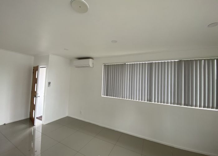  at 1/19 Silver Creek Road, Weymouth, Auckland