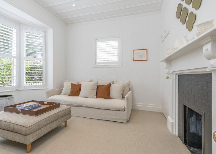  at 8 Esplanade Road, Mount Eden, Auckland City, Auckland