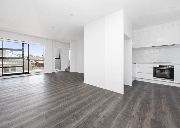  at 3/3153 Great North Road, New Lynn, Waitakere City, Auckland