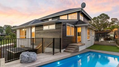  at 34 Parr Terrace, Castor Bay, Auckland