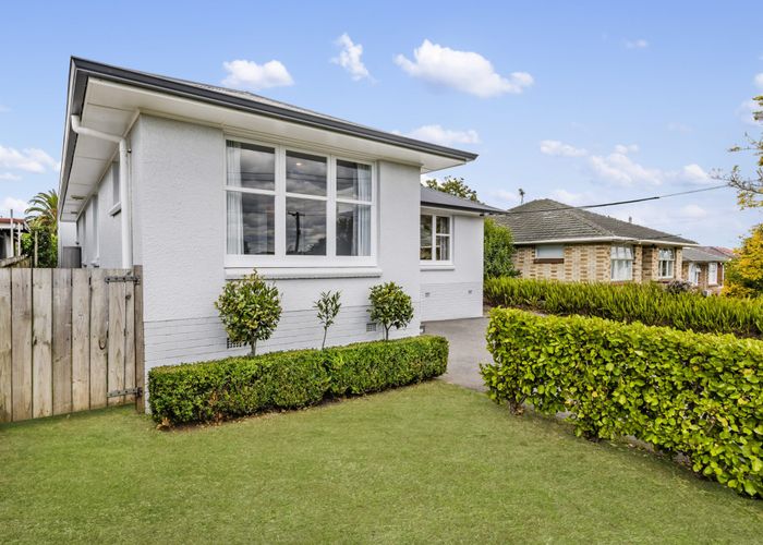  at 9 Mcrae Road, Mount Wellington, Auckland