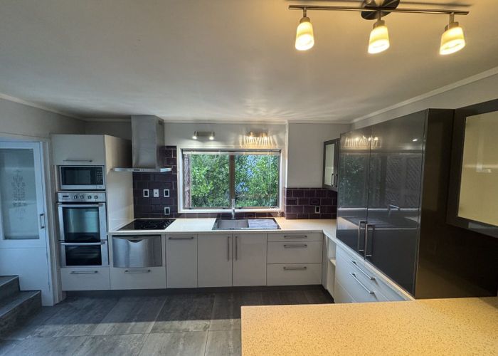  at 3/22 Mariposa Crescent, Birkenhead, Auckland