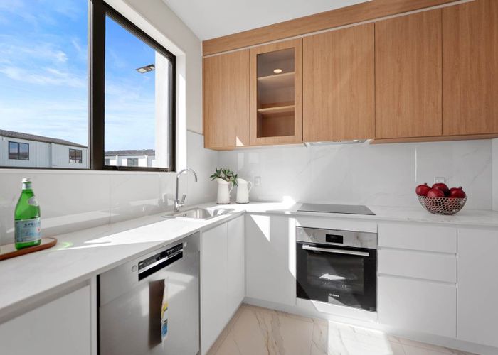  at 23/929-933 East Coast Road, Torbay, North Shore City, Auckland