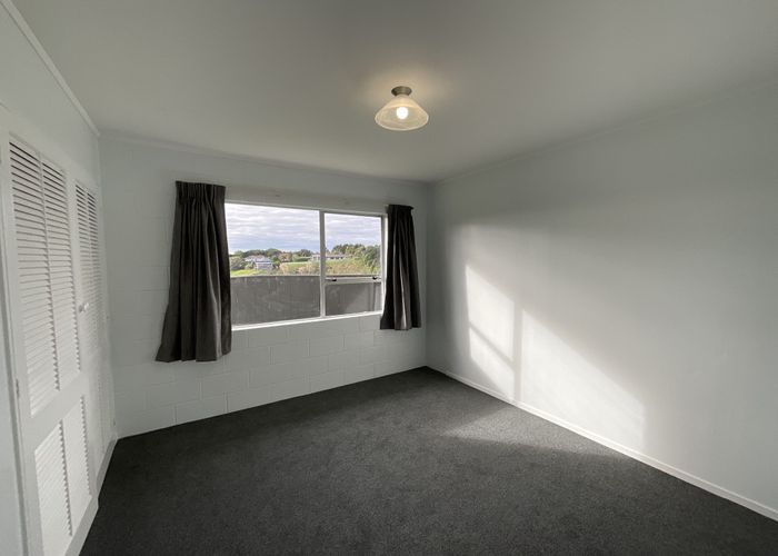  at 12 Warren Place, Frankleigh Park, New Plymouth