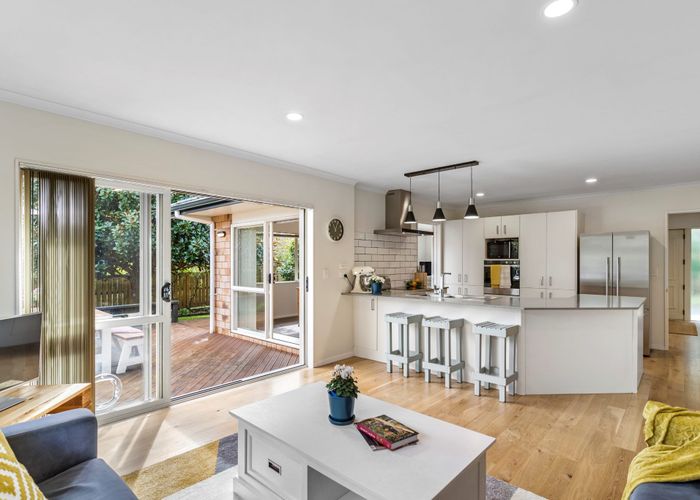  at 583 Great South Road, Rosehill, Papakura