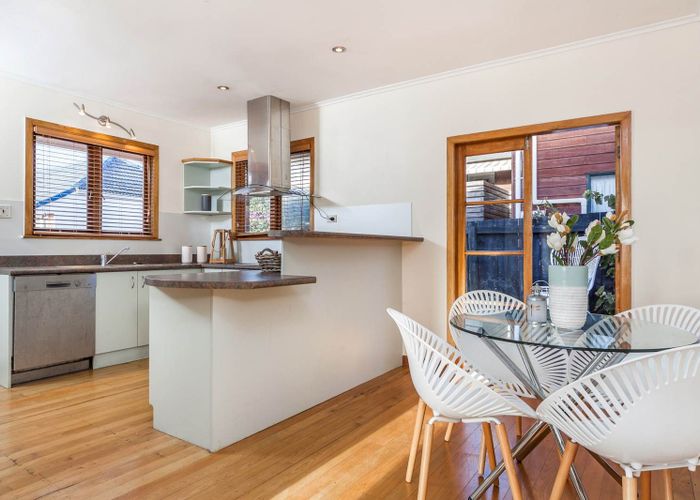  at 4 Eaton Road, Hillsborough, Auckland City, Auckland