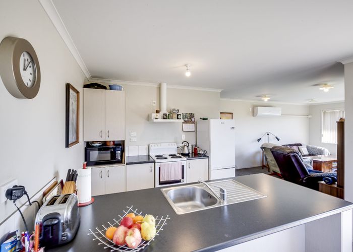  at 17d Meeanee Road, Taradale, Napier, Hawke's Bay