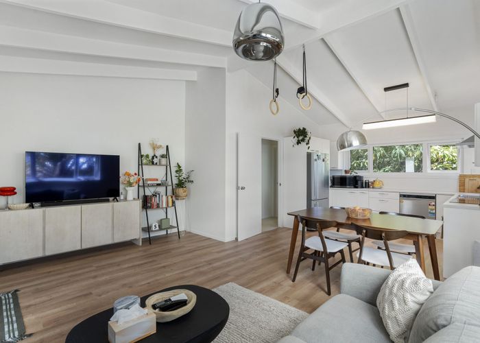  at 12A Fifth Avenue, Mount Albert, Auckland