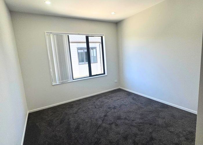  at 33 Wai iti Place, Clendon Park, Manukau City, Auckland