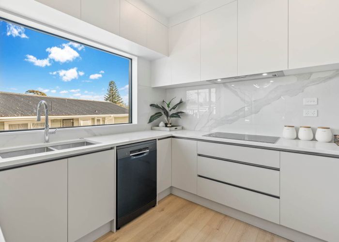  at 12B Angelo Avenue, Howick, Manukau City, Auckland