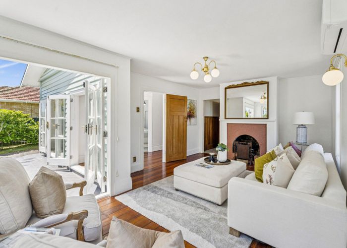  at 1/61 McIntyre Road, Mangere Bridge, Manukau City, Auckland