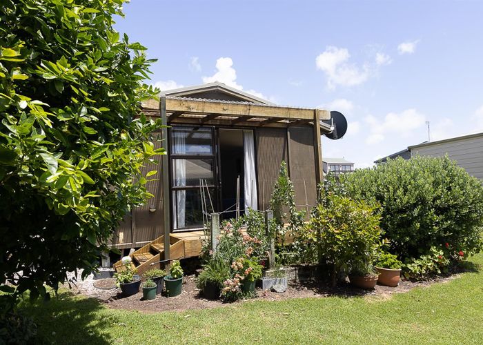  at 6 Ngatiwai Place, Whangaruru, Russell