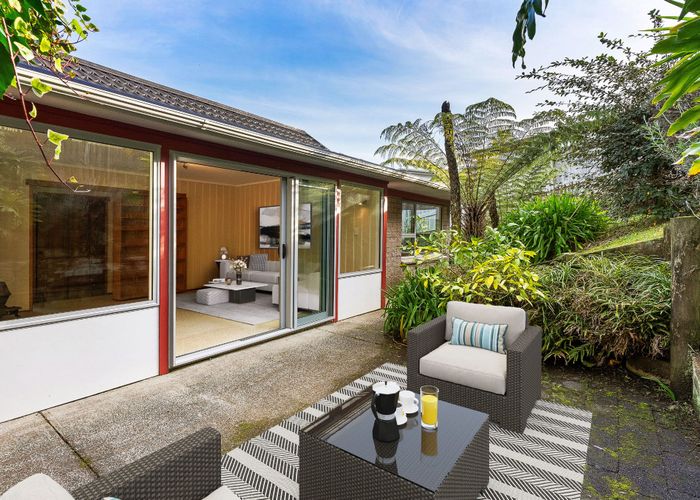  at 1/104 Sartors Avenue, Browns Bay, North Shore City, Auckland