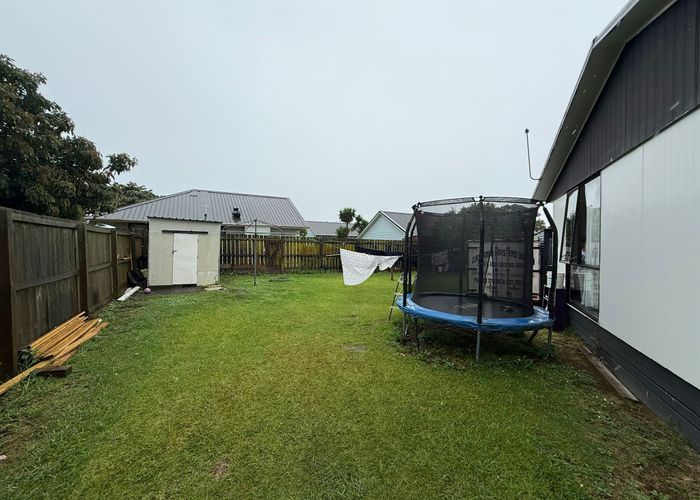  at 14 Justamere Place, Weymouth, Manukau City, Auckland