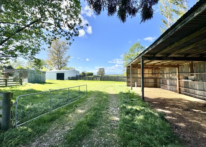  at 27 Houstoun Road, Levels