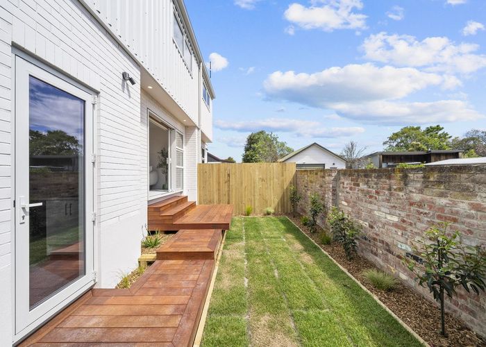  at 3/16 Bass Street, Woolston, Christchurch City, Canterbury