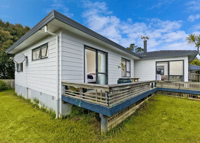  at 106 Glen Road, Ranui, Auckland