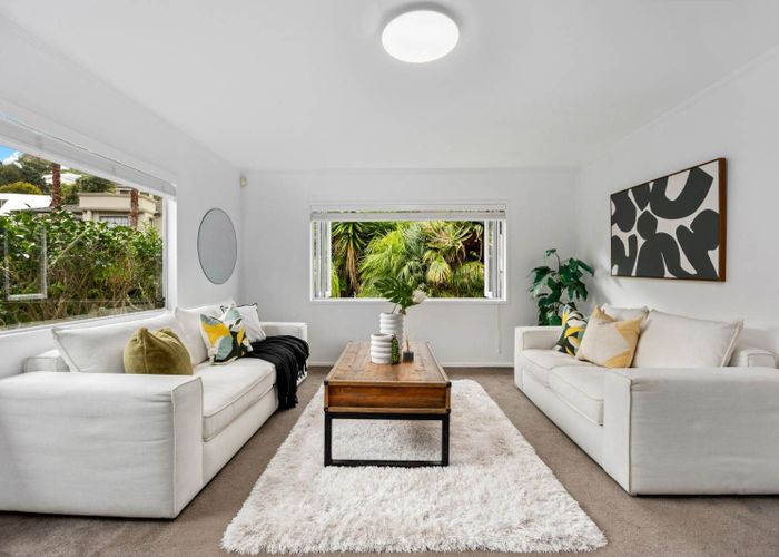  at 20 Penguin Drive, Murrays Bay, Auckland