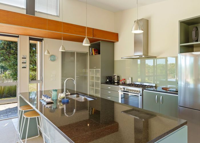  at 40 Raukawa Road, Peka Peka