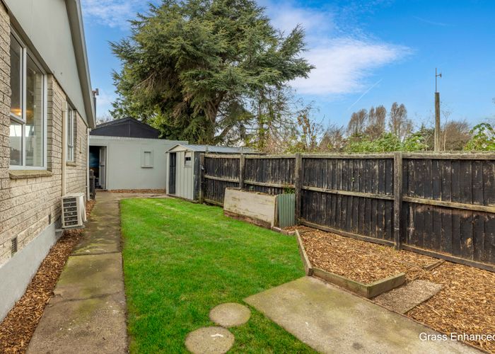  at 2/72C Cuffs Road, Wainoni, Christchurch
