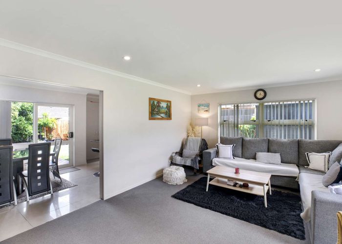 at 13 Hansen Place, Takanini, Auckland