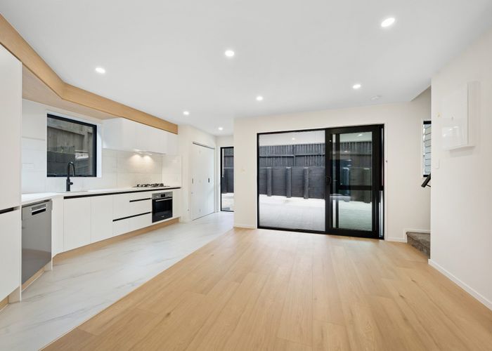  at 5-6, 1664 Great North Road, Avondale, Auckland City, Auckland