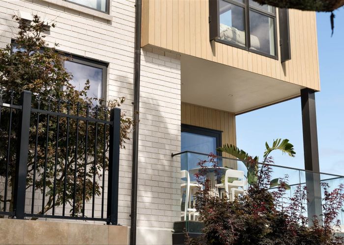  at 1/30 Grange Road, Mount Eden, Auckland City, Auckland