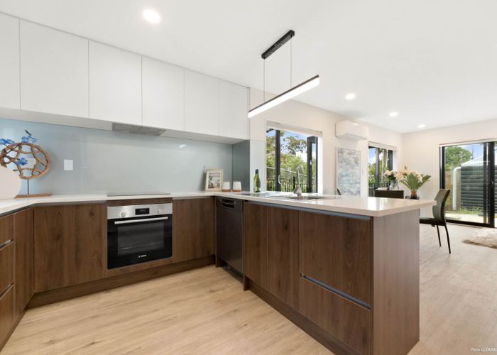  at 4/237 Swanson Road, Henderson, Auckland