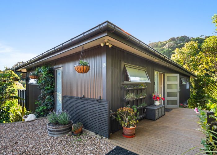  at 9 Lannan Road, Surfdale, Waiheke Island