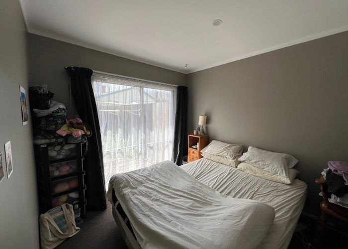  at 5B Knights Drive, Hill Park, Manukau City, Auckland