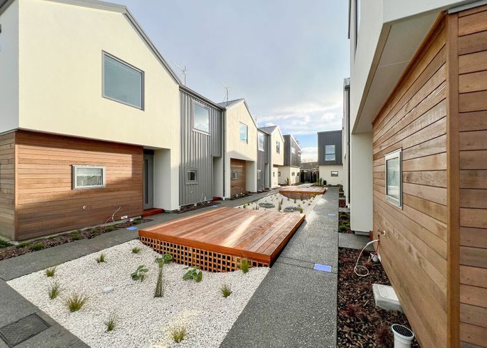  at 33/101 Mackworth Street, Woolston, Christchurch
