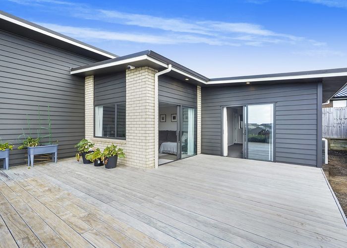  at 5 Te Tiireke Drive, Glenview, Hamilton, Waikato
