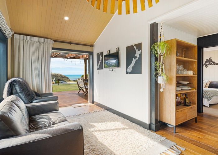  at 8 Island Terrace, Motunau, Greta Valley