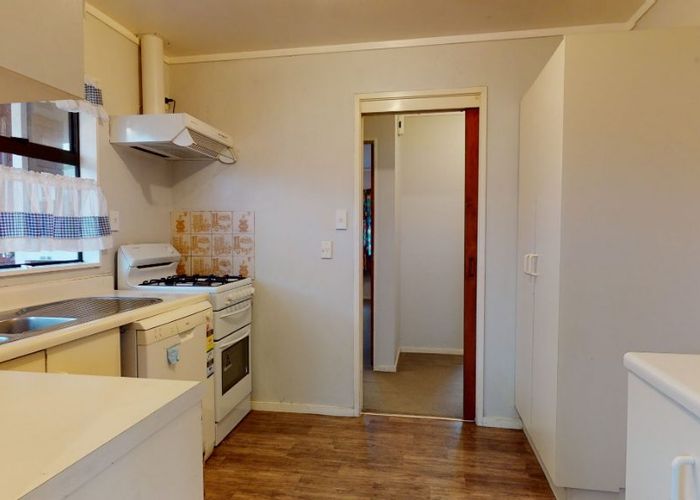  at 2/76 Cambridge Terrace, Waterloo, Lower Hutt, Wellington